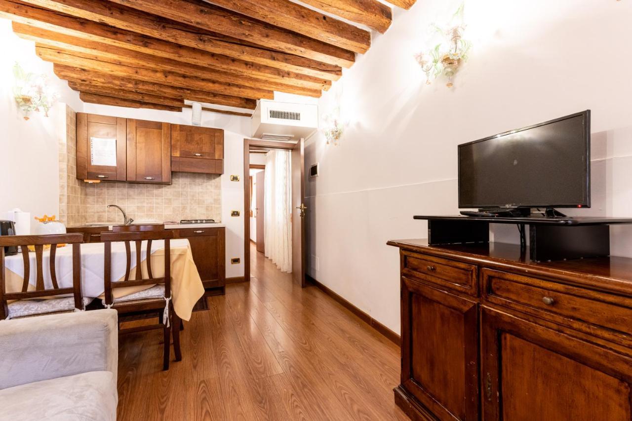 Ca' Pinelli Apartment Veneţia Exterior foto